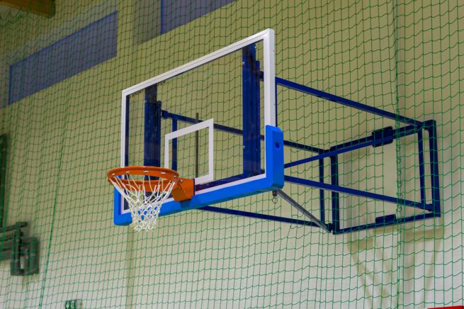 PROFESSIONAL 105X180 CM BASKETBALL BACK-BOARD - TEMPERED GLASS (1)