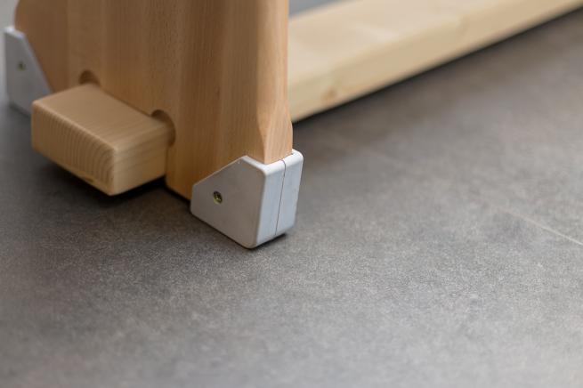 GYMNASTIC BENCH, LENGTH 4.0 M - WOODEN BASE (2)