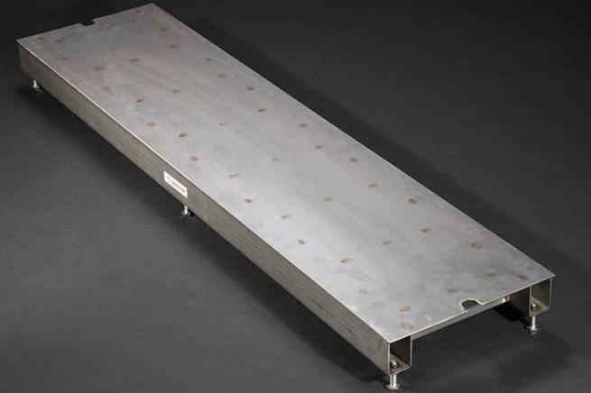 STAINLESS STEEL COVER FOR COMPETITION BEAM