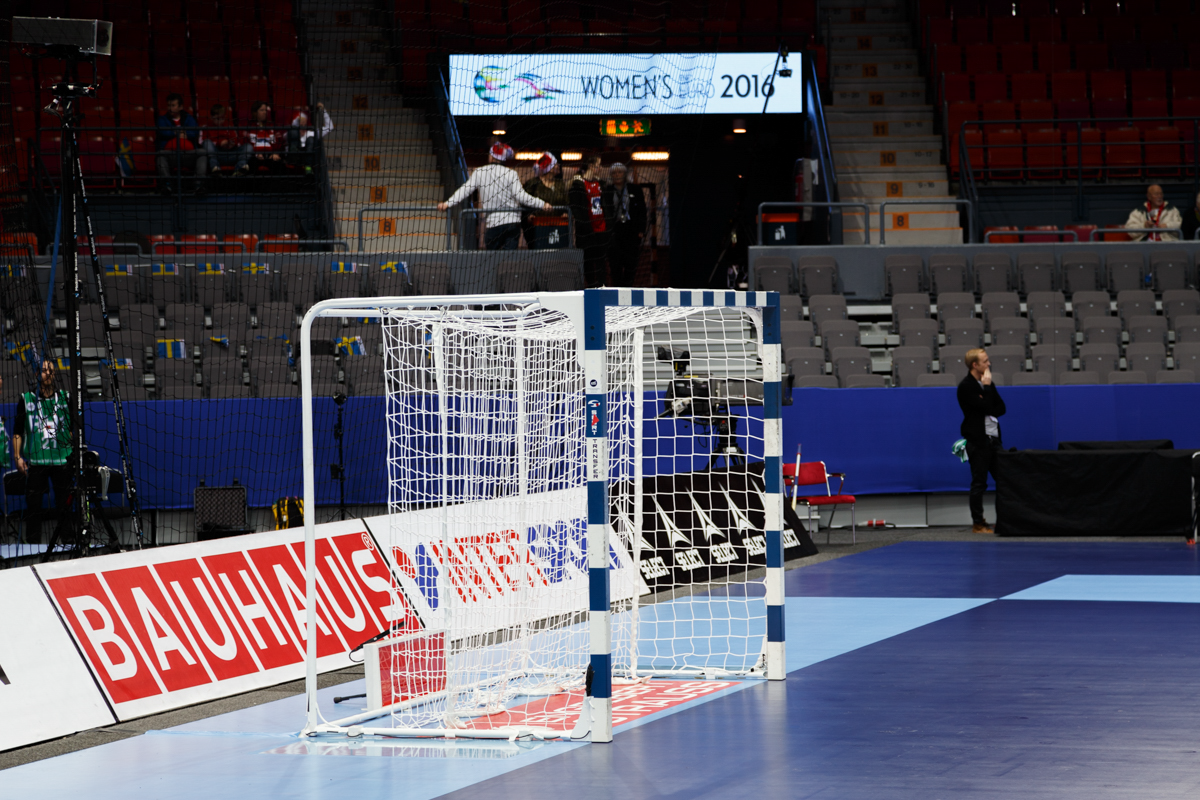 DIMENSIONS OF THE HANDBALL COURT AND NECESSARY EQUIPMENT