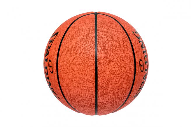 TF 500 IN/OUT SPALDING BASKETBALL. SIZE 6