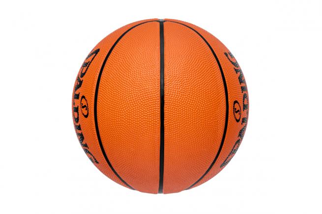 TF 50 OUTDOOR SPALDING BASKETBALL. SIZE 6
