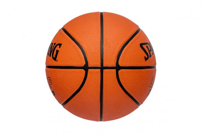 TF 50 OUTDOOR SPALDING BASKETBALL. SIZE 5